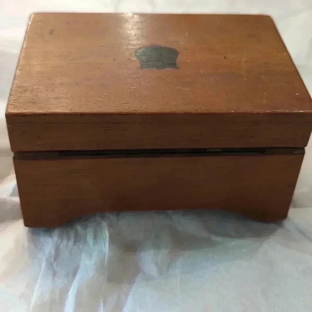 🎉Host Pick🔥1910 Music  Box - Picture 5 of 8